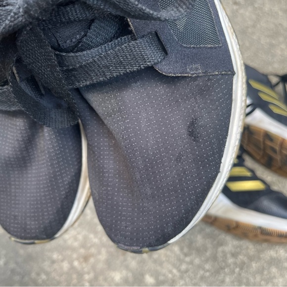 2 pair of adidas sneakers size 7 & 7.5 - Picture 4 of 11